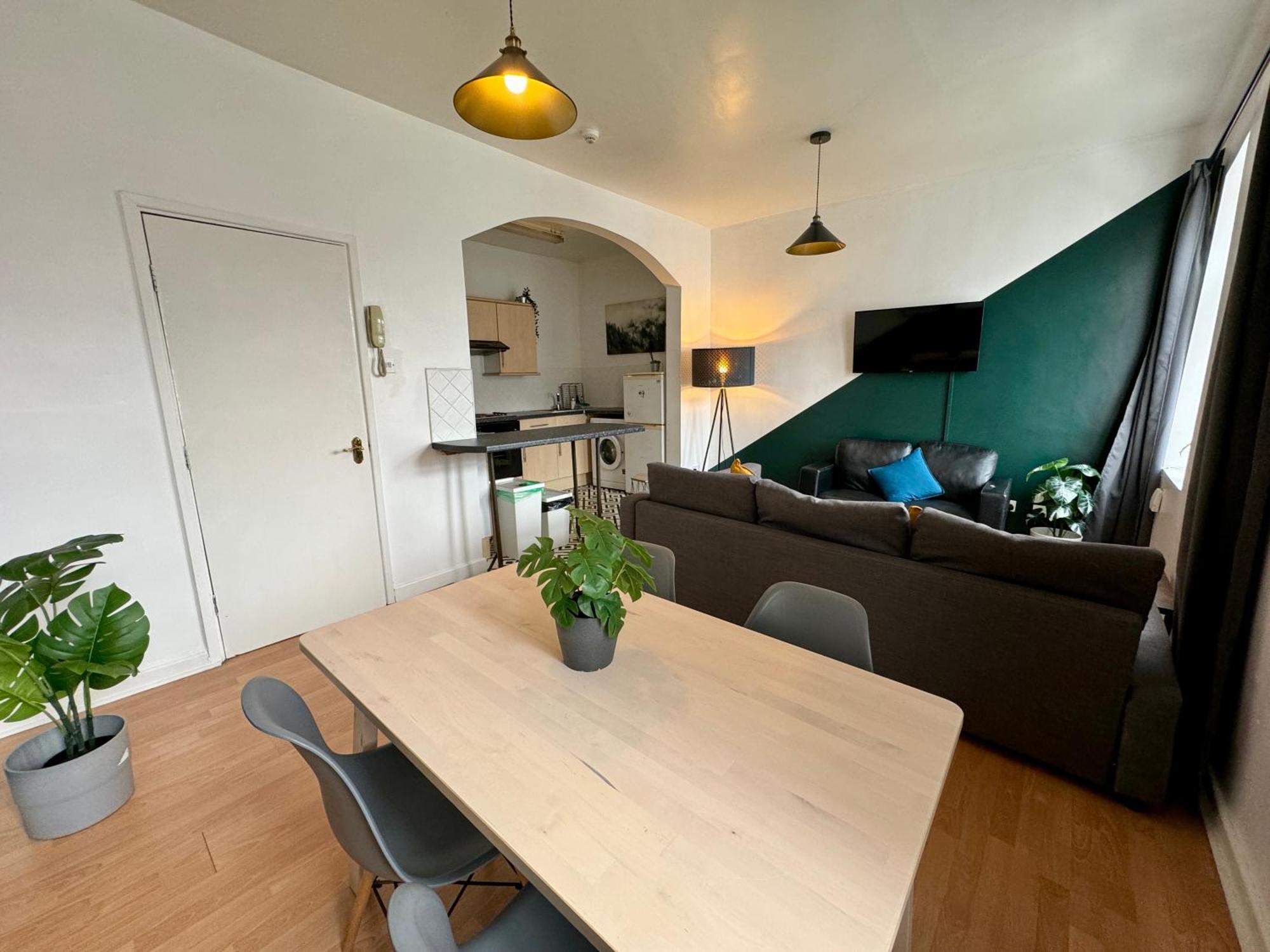 Space For Groups, 10 Mins From Queen St! Cardiff Extérieur photo
